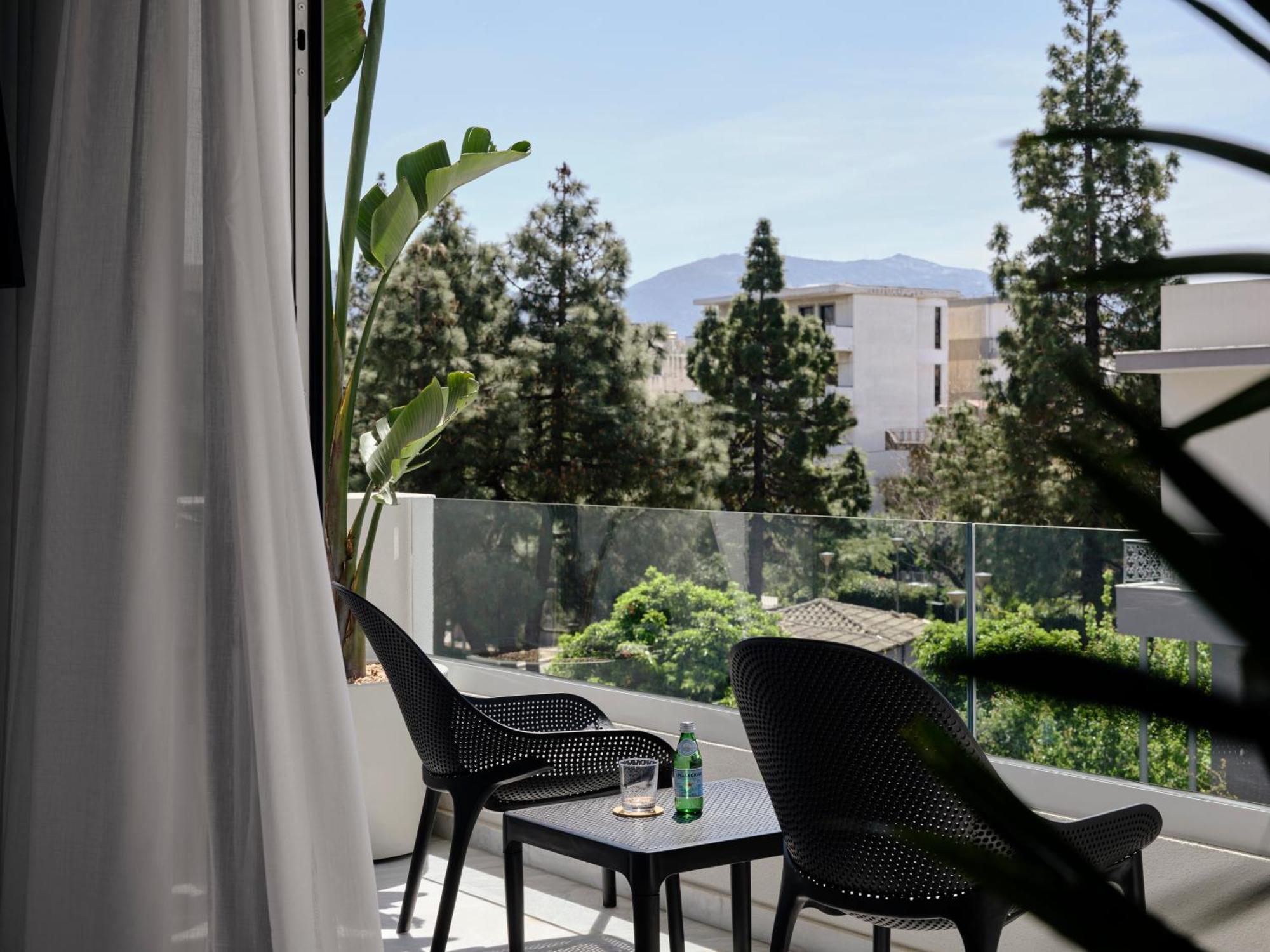 Bond Smart Living Suites Athen Exterior foto